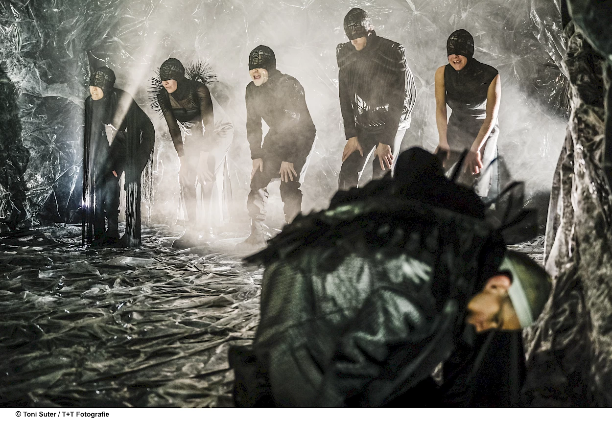 Antigone, Theater Kanton Zürich, Katharina von Bock, Michael von Burg, Philip Dechamps, Mia Lüscher, Ilaria Rabagliati, Miriam Wagner | Foto: T + T Fotografie, Toni Suter