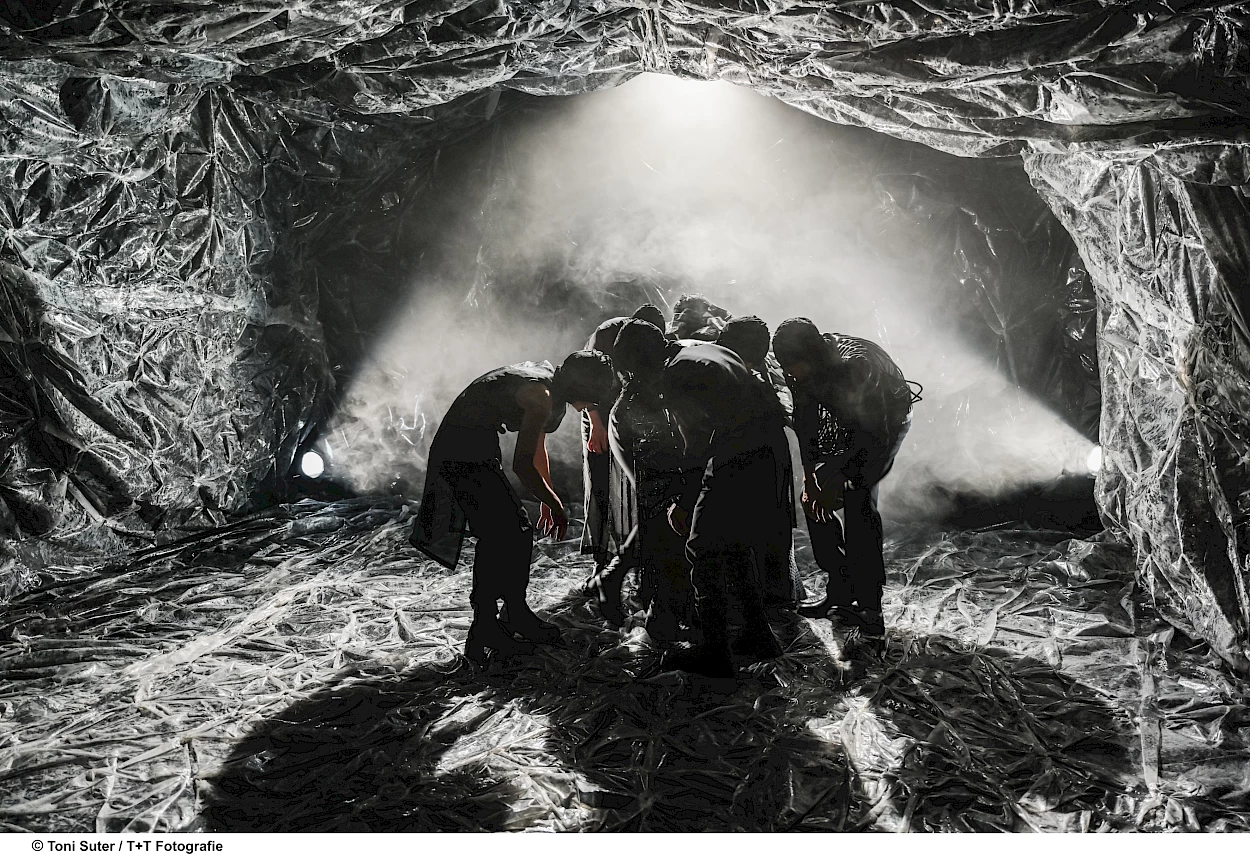 Antigone, Theater Kanton Zürich, Katharina von Bock, Michael von Burg, Philip Dechamps, Mia Lüscher, Ilaria Rabagliati, Miriam Wagner | Foto: T + T Fotografie, Toni Suter